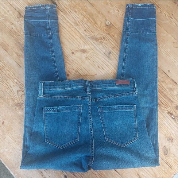 Blank NYC The Bond Mid Rise Skinny Jeans Size 27 - Picture 2 of 10